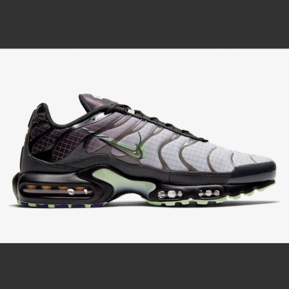 Nike Air Max Plus "Green Glow" 8.5 ("RARE" Brand New!)"Unisex"